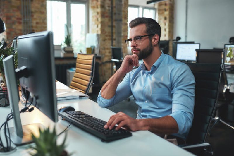 💼Tips to Reduce Chronic Pain While at Work