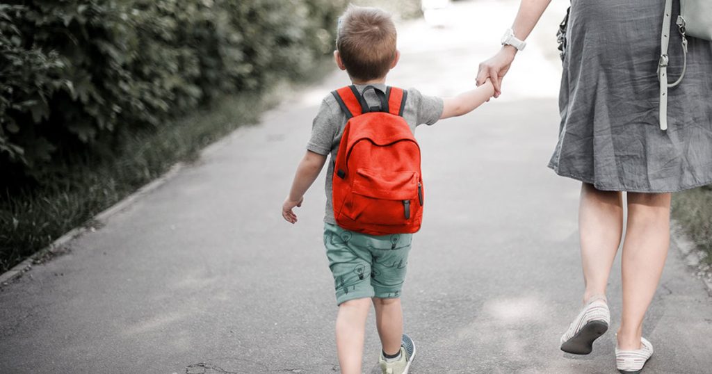 π Backpack Safety Tips: Protect Your Child's Back This School Year